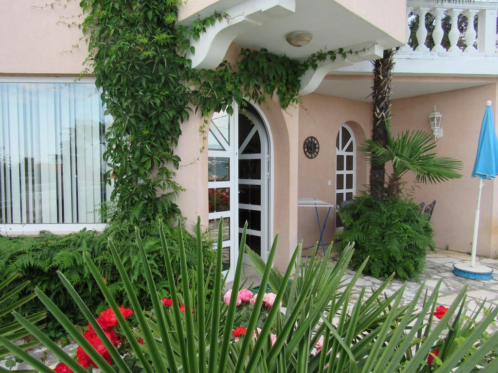 Apartments Villa Palme Abbazia Esterno foto