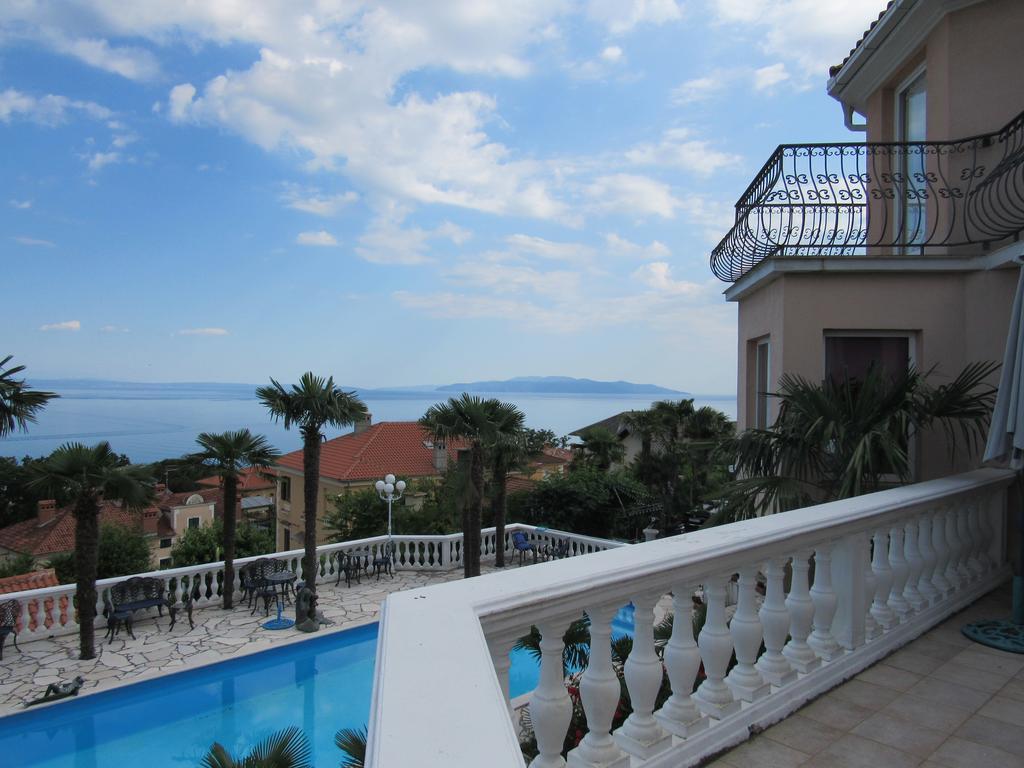 Apartments Villa Palme Abbazia Esterno foto