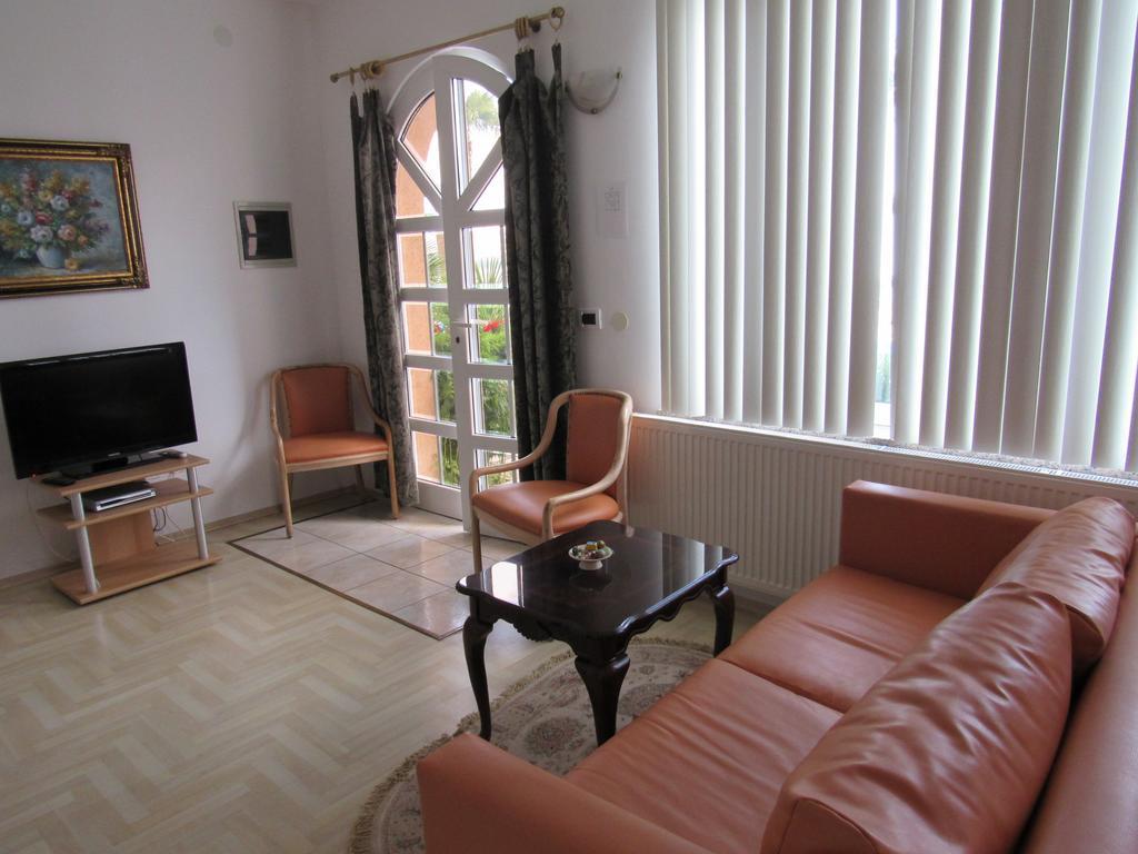 Apartments Villa Palme Abbazia Esterno foto